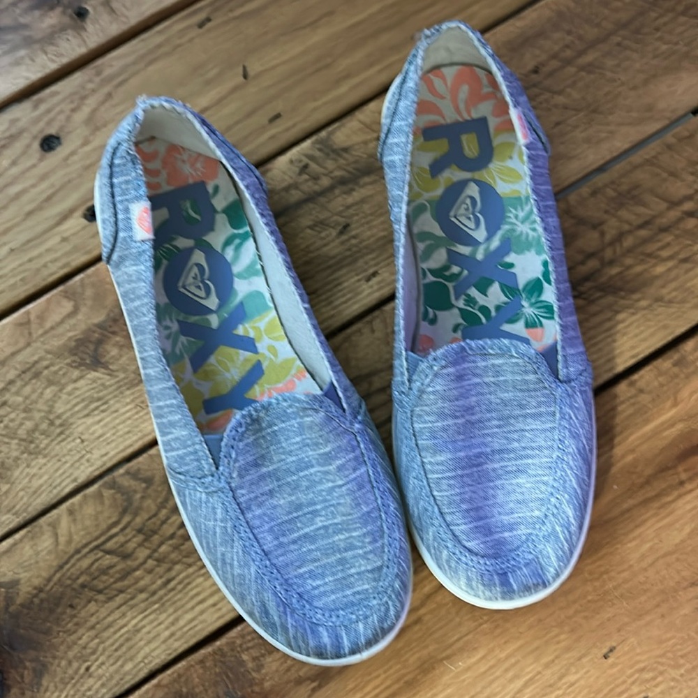 Roxy Slip On Shoes~Says Size 5~but fits size 6 1/2